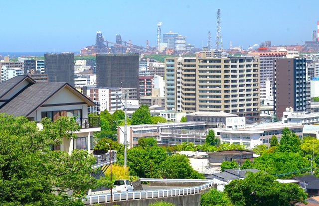戸建てや集合住宅が集まっている住宅地